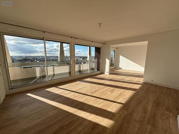 Appartement à louer à Rennes en Ille-et-Vilaine (35000), ref : 2043   
colombier