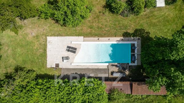 Cellieu - Bâtisse au cœur des vergers