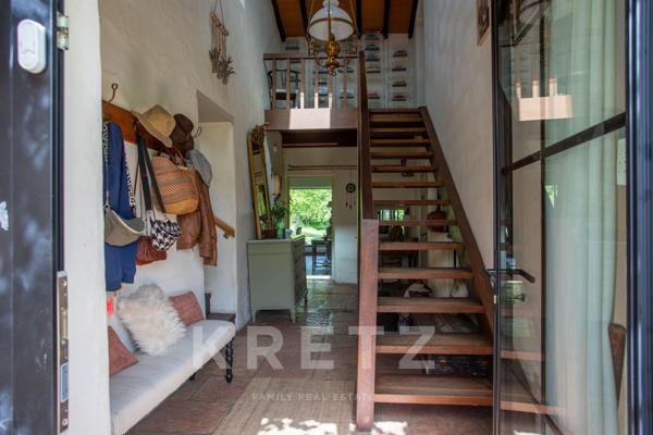 Cellieu - Bâtisse au cœur des vergers