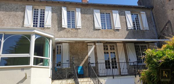 Maison
                                                                                                                                                                                                                                                                                                                        7 pièce(s)                                                                                                                                                                                                          3 chambre(s)                                                                                                                                                                                                          170  m²