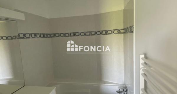 Location Appartement 2 pièces 39.28 m² - Corbeil-essonnes 91100
