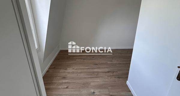 Location Appartement 2 pièces 39.28 m² - Corbeil-essonnes 91100