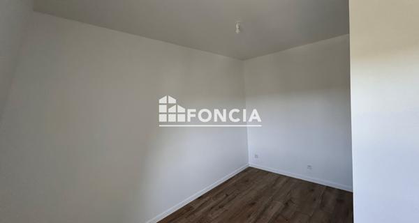 Location Appartement 2 pièces 39.28 m² - Corbeil-essonnes 91100