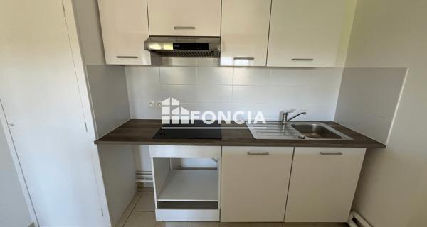 Location Appartement 2 pièces 39.28 m² - Corbeil-essonnes 91100