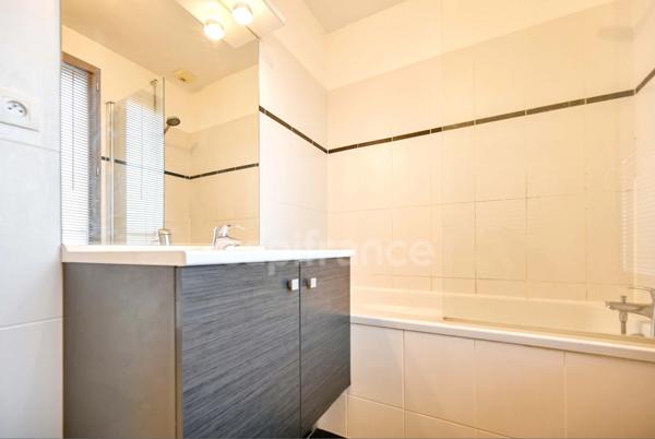 MILLERY – Maison Contemporaine T4 : Confort, Modernité et Luminosité avec jardin et garage