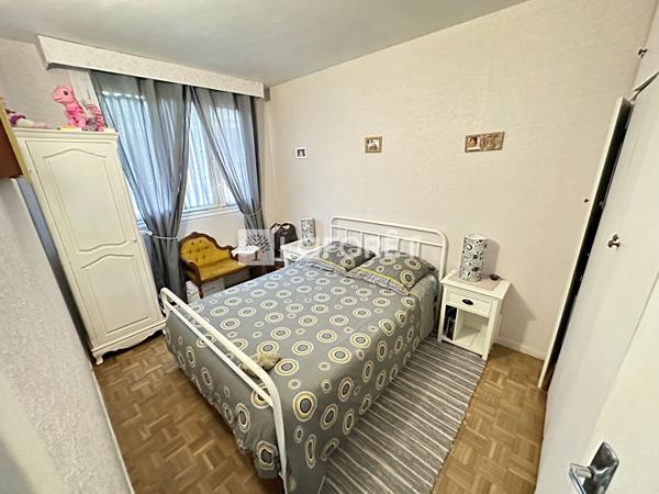 Achat appartement Les Pavillons-sous-Bois - 4 pièce(s) - 65 m² - 185 000 €