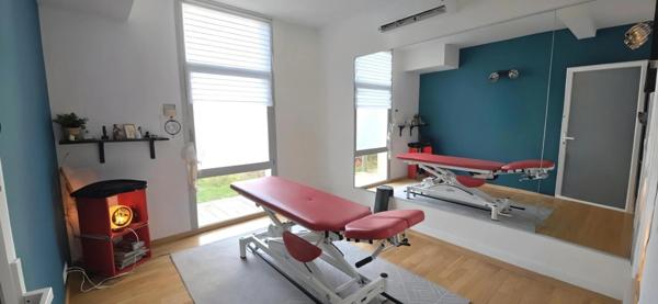 Local/bureau à vendre CHAMPCEVINEL (24)