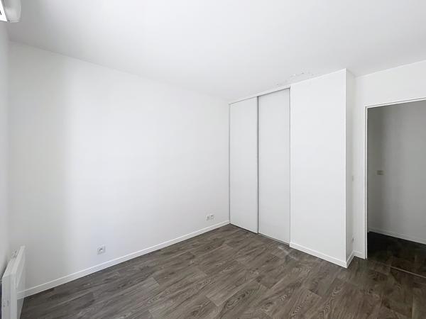 Appartement
         2 pièces
        - 48 m² Exclusivité 321 500 € *