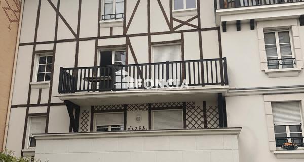 Location Appartement 2 pièces 47.06 m² - Le Plessis-robinson 92350