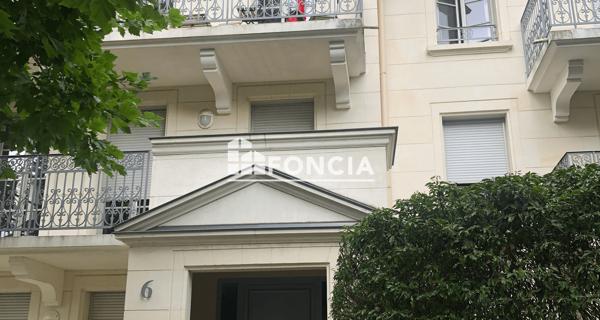 Location Appartement 2 pièces 47.06 m² - Le Plessis-robinson 92350