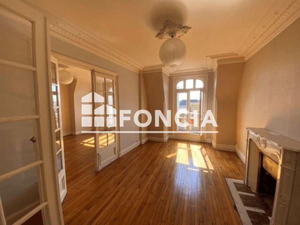 Location Appartement 4 pièces 90.6 m² - 20 ET 22 PLACE DROUET D'ERLON Reims 51100