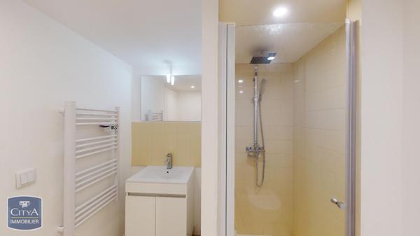 Appartement à louer 2 pièces 55.5m²