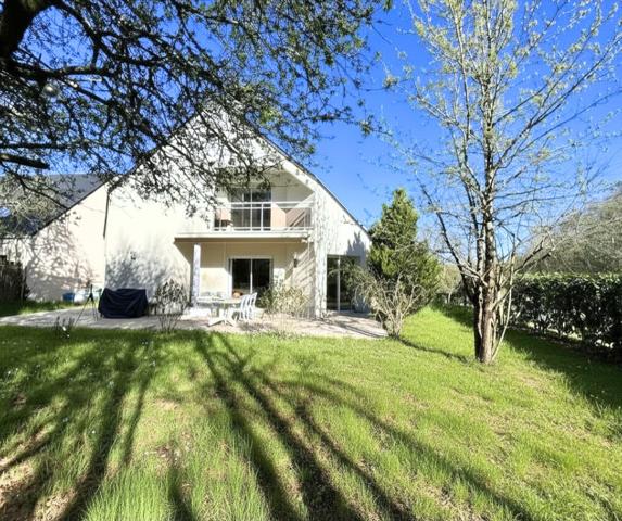 Maison familiale 4 chambres avec vie de plain-pied - Bois Saint-Lys, Carquefou