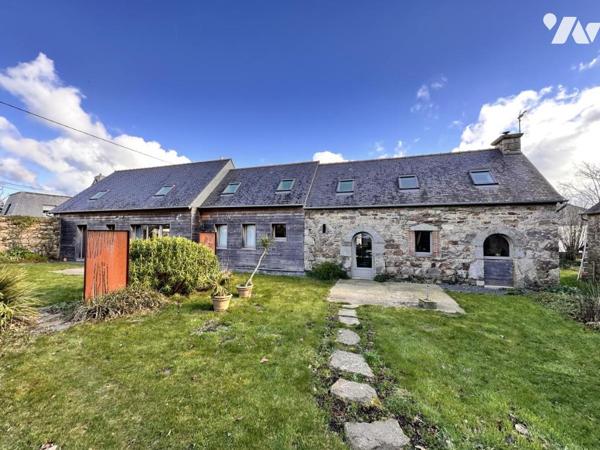 Ensemble immobilier de 360m² comprenant une maison de maître et de deux gîtes