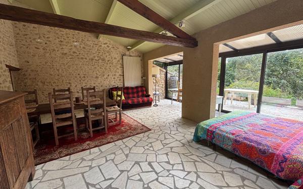 Maison à vendre    7 pièces •  Montreuil-Bonnin