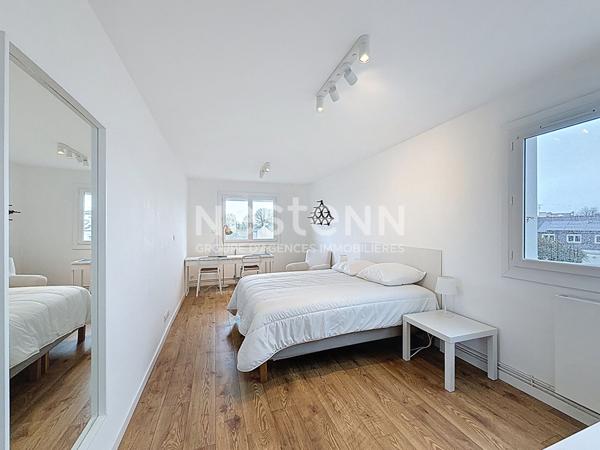 A LOUER Appartement T3 meublé - Secteur Saint pierre Rive Droite - 73m2