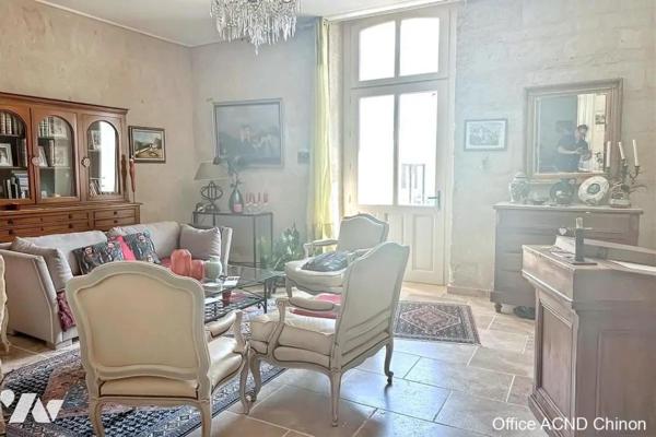 AVOINE, UNIQUE Maison d'habitation + partie professionelle

 Découvrez cette magnifique propr...