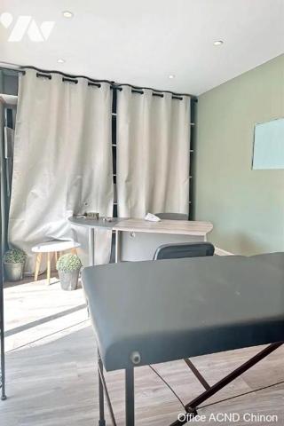 AVOINE, UNIQUE Maison d'habitation + partie professionelle

 Découvrez cette magnifique propr...