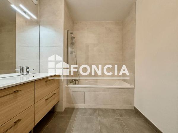 Location Appartement 5 pièces 112.9 m² - 3 rue Saint-Charles Versailles 78000