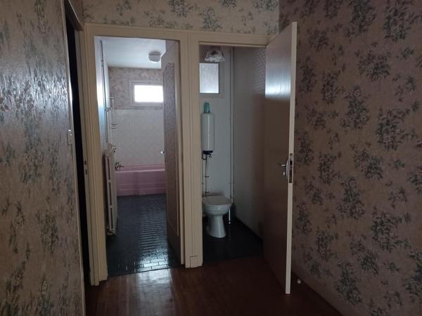 Maison près centre-bourg, 4 chambres garage jardin