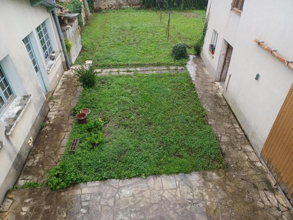 Maison près centre-bourg, 4 chambres garage jardin