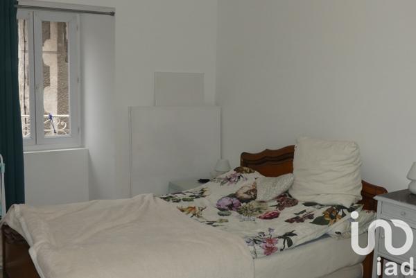 Maison de village 7 pièces de 150 m² à Burzet (07450)