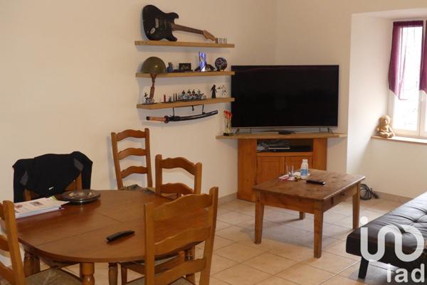 Maison de village 7 pièces de 150 m² à Burzet (07450)