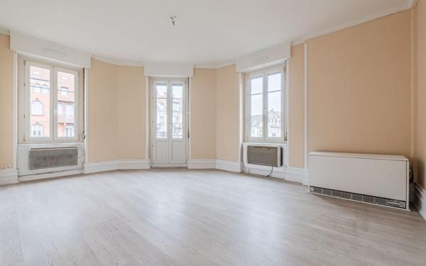 Appartement à vendre    4 pièces • 97,92 m2 Strasbourg