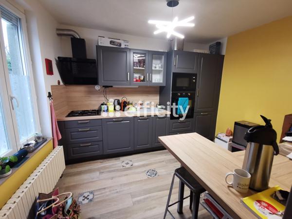 Maison 5 pièces - 80 m²