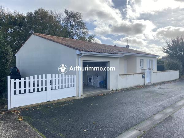 Location Maison 4 pièces 92 m2 à Matha