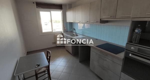 Location Appartement 4 pièces 80.09 m² - Dijon 21000