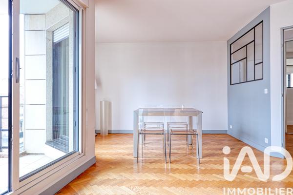 Location appartement 3 pièces 80 m² Courbevoie