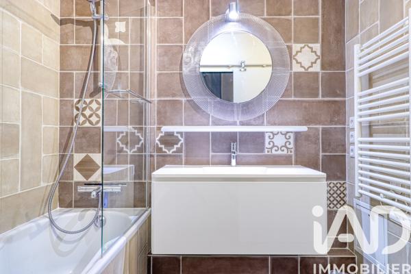 Location appartement 3 pièces 80 m² Courbevoie