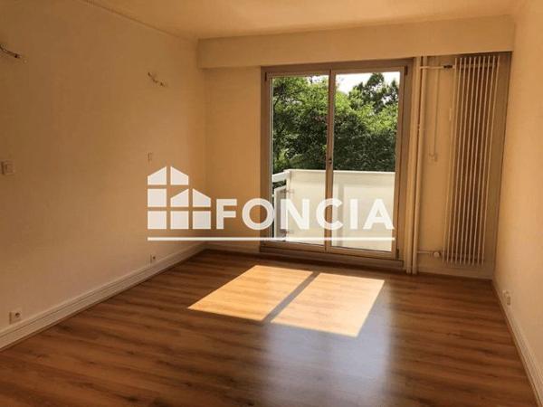 Location Appartement 5 pièces 116.4 m² - 1 C AVENUE DU PRESIDENT KENNEDY Reims 51100