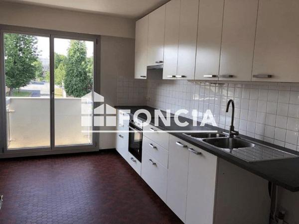 Location Appartement 5 pièces 116.4 m² - 1 C AVENUE DU PRESIDENT KENNEDY Reims 51100