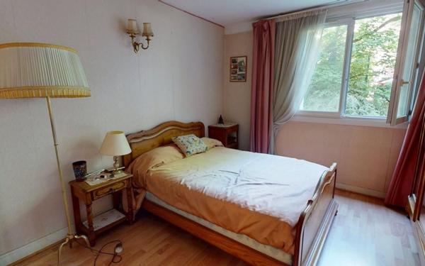 Appartement à vendre    4 pièces • 62,84 m2 Asnières-sur-Seine