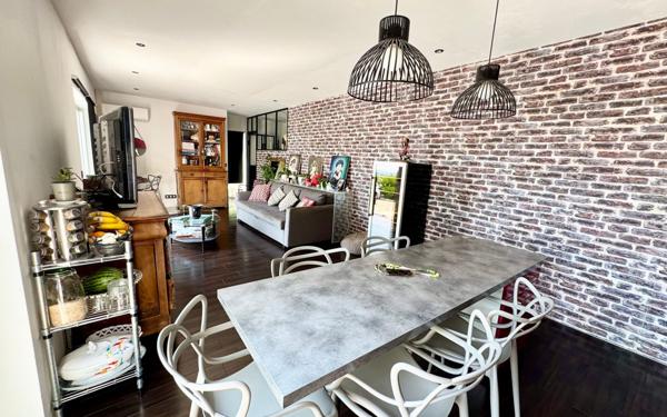 Maison à vendre    7 pièces • 210 m2 Vence