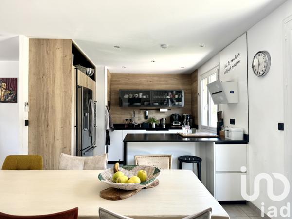 Maison à vendre 4 pièces 110 m² Gignac-la-Nerthe