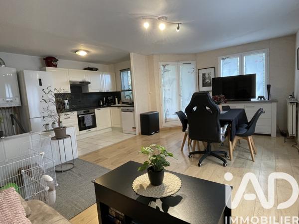 Appartement à vendre 4 pièces 77 m² Savigny-le-Temple