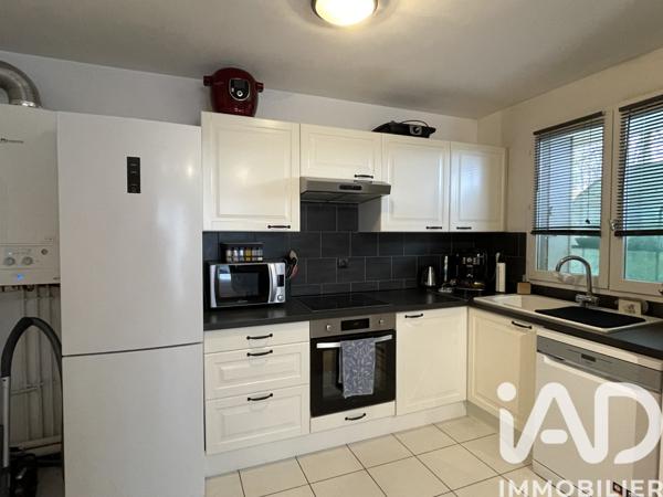 Appartement à vendre 4 pièces 77 m² Savigny-le-Temple