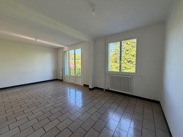 Appartement Macornay /4 pièce(s)/3 chambres/83.05 m2