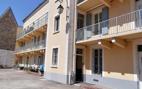 Appartement à louer    1 pièce •  Corbeil-Essonnes