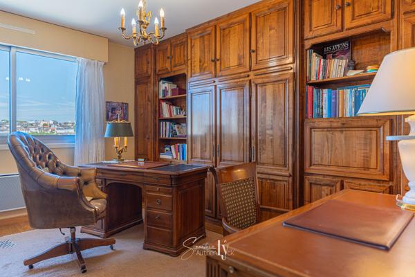 Appartement
         4 pièces
        - 140 m² Exclusivité 389 500 € *