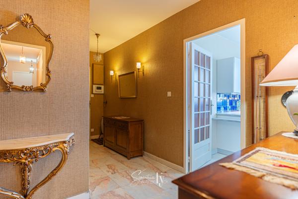 Appartement
         4 pièces
        - 140 m² Exclusivité 389 500 € *