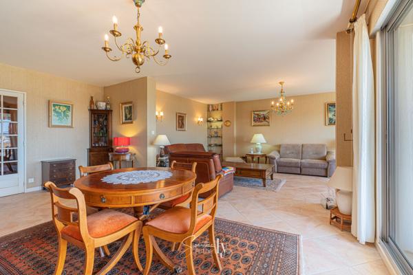 Appartement
         4 pièces
        - 140 m² Exclusivité 389 500 € *