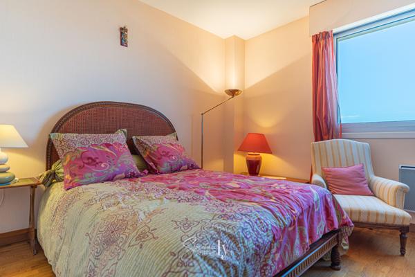 Appartement
         4 pièces
        - 140 m² Exclusivité 389 500 € *