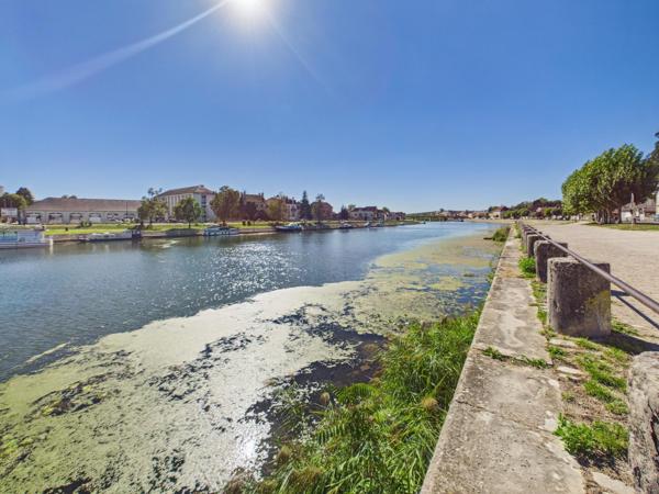 Quai Villeneuve - vue Saône