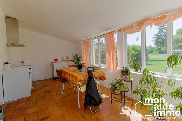 Maison familiale et son grand jardin