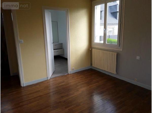 Maison à louer à Loudéac dans les Côtes-d'Armor (22600), ref : 22110-L282