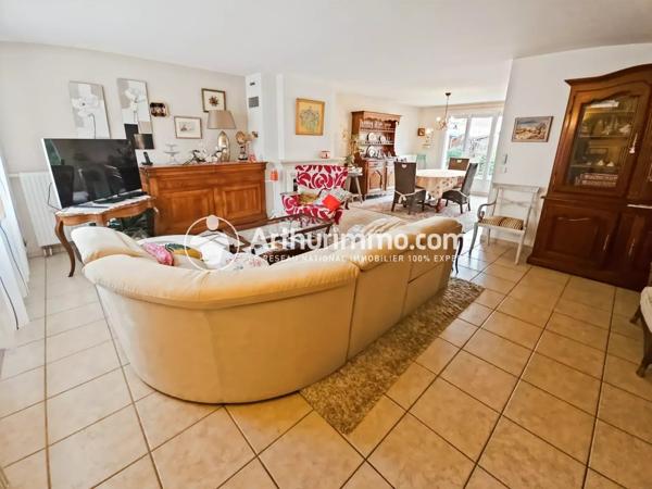 Vente Maison 7 pièces 156 m2 à Saint-Pierre-du-Perray